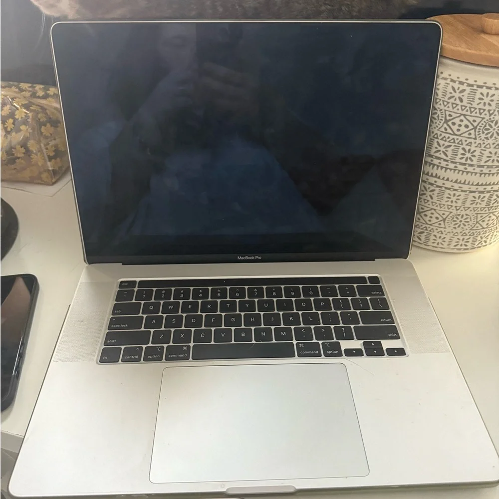 Apple MacBook Pro Silver Laptop 16inch
